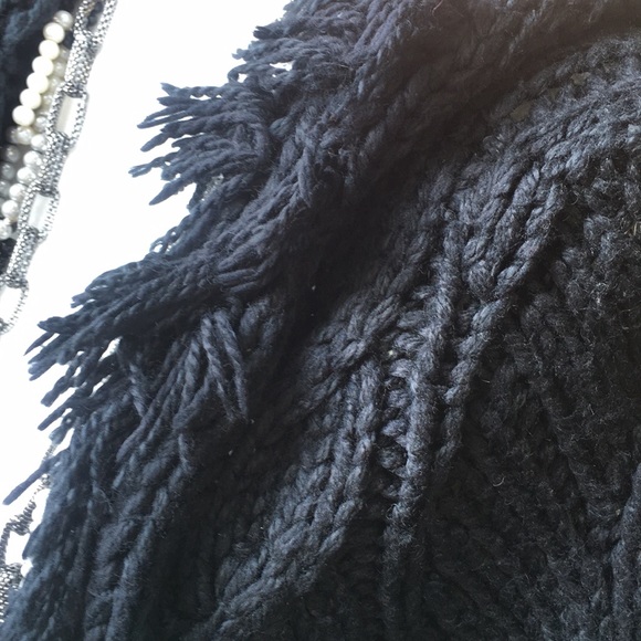 Sweater - Picture 2 of 4